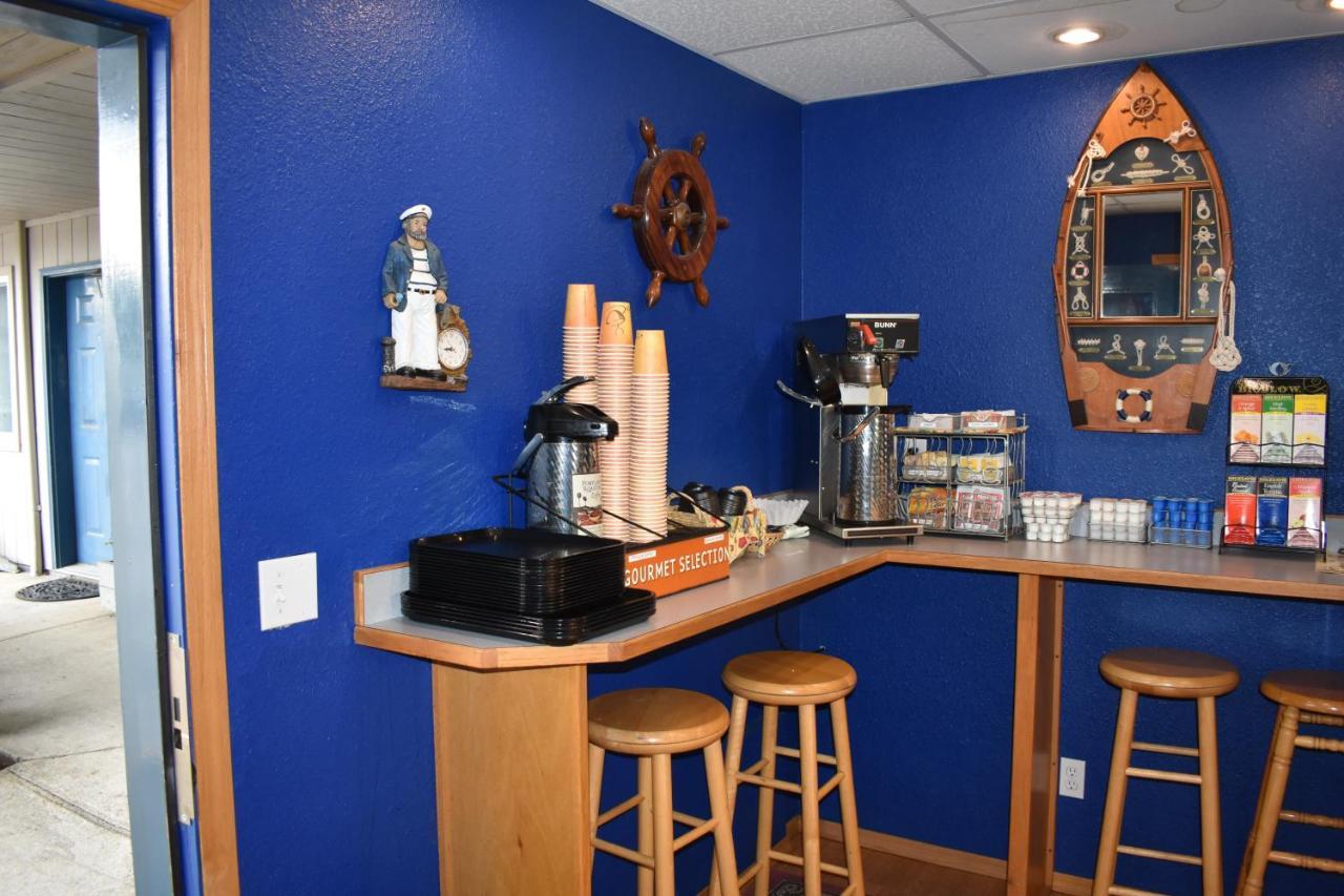 Lighthouse Cove Inn Bandon Luaran gambar The coffee bar at the station