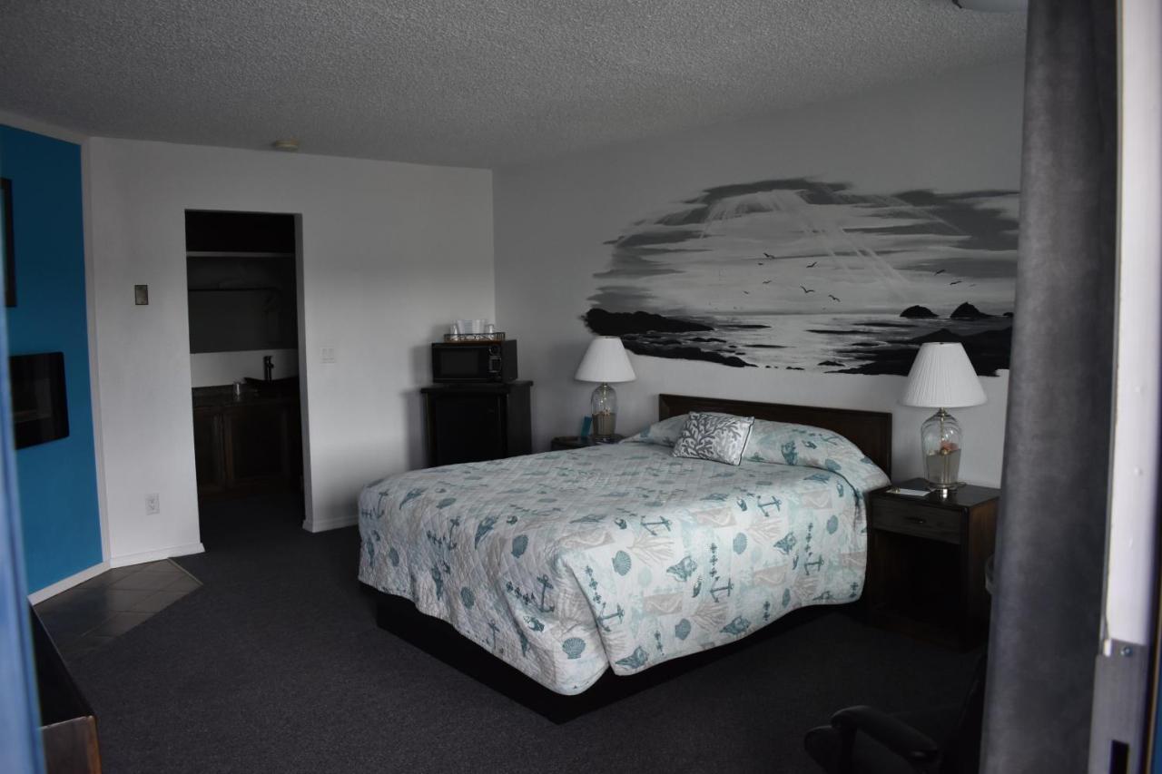Lighthouse Cove Inn Bandon Luaran gambar A room at the motel