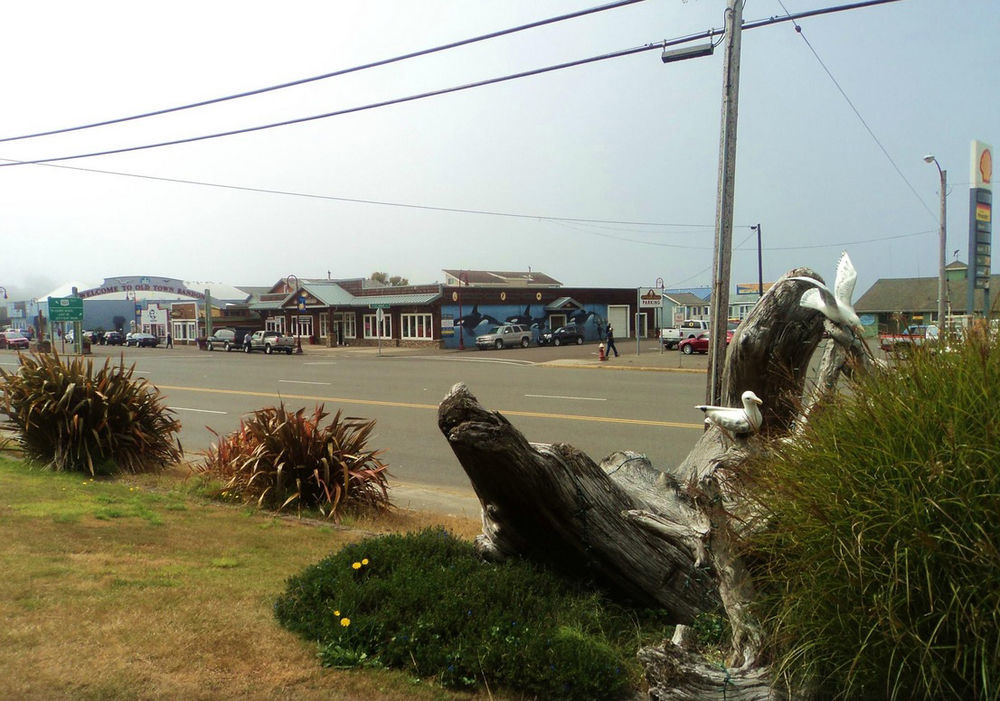 Lighthouse Cove Inn Bandon Luaran gambar Lincoln City